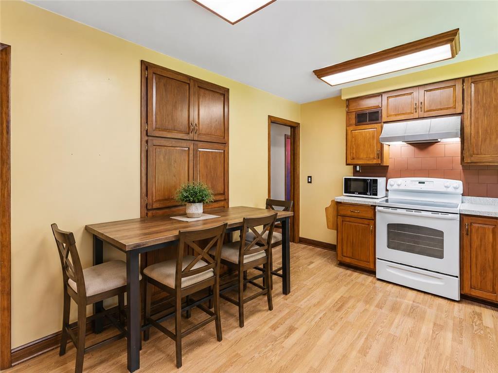 988 Sherren Street W Roseville MN 55113 7080225 image9
