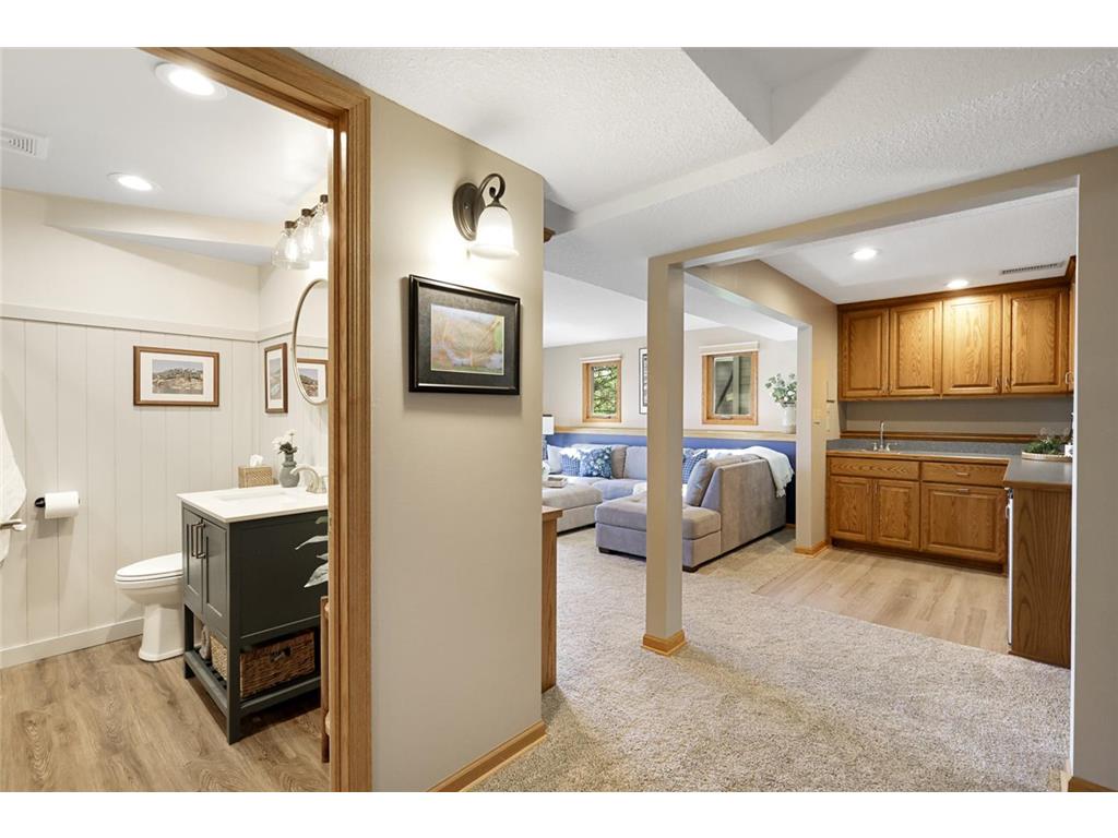 9885 Oak Shore Drive Lakeville MN 55044 - Crystal 7065807 image30