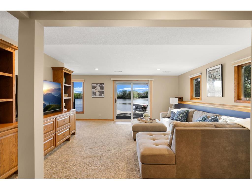 9885 Oak Shore Drive Lakeville MN 55044 - Crystal 7065807 image33