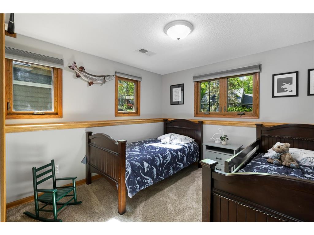 9885 Oak Shore Drive Lakeville MN 55044 - Crystal 7065807 image36