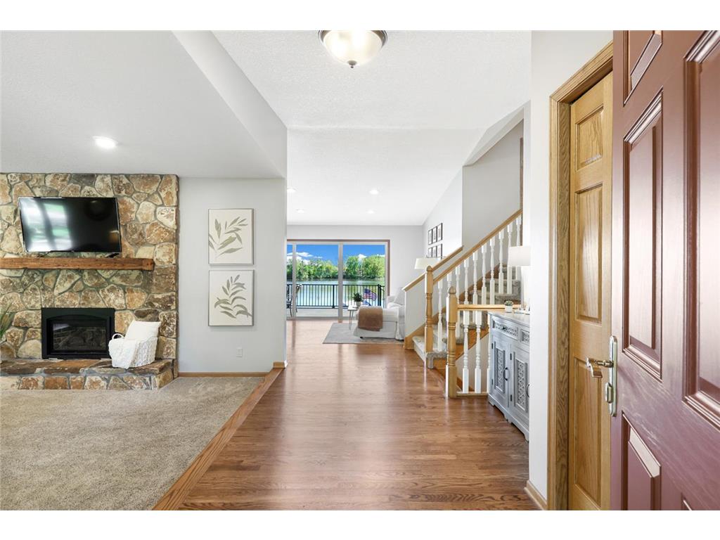 9885 Oak Shore Drive Lakeville MN 55044 - Crystal 7065807 image6