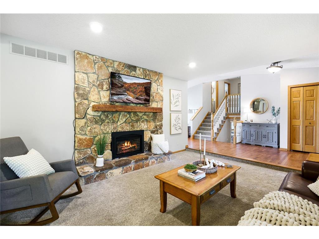 9885 Oak Shore Drive Lakeville MN 55044 - Crystal 7065807 image8