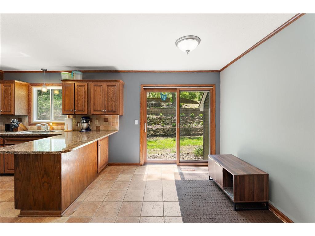 9888 Oak Shore Drive Lakeville MN 55044 - Crystal 7074900 image17