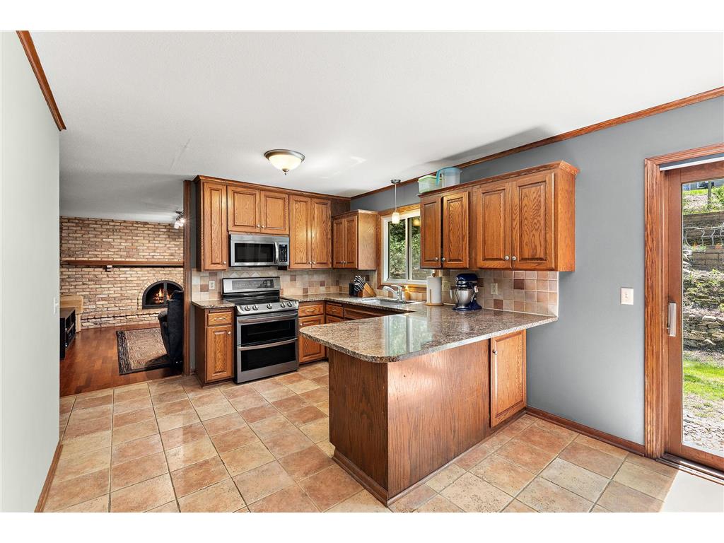 9888 Oak Shore Drive Lakeville MN 55044 - Crystal 7074900 image21