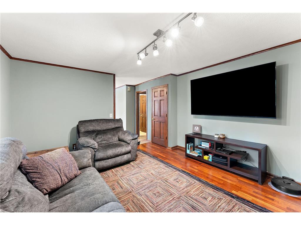 9888 Oak Shore Drive Lakeville MN 55044 - Crystal 7074900 image24