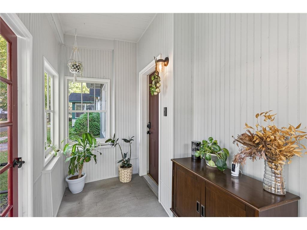 989 Barrett Street Saint Paul MN 55103 7002521 image6