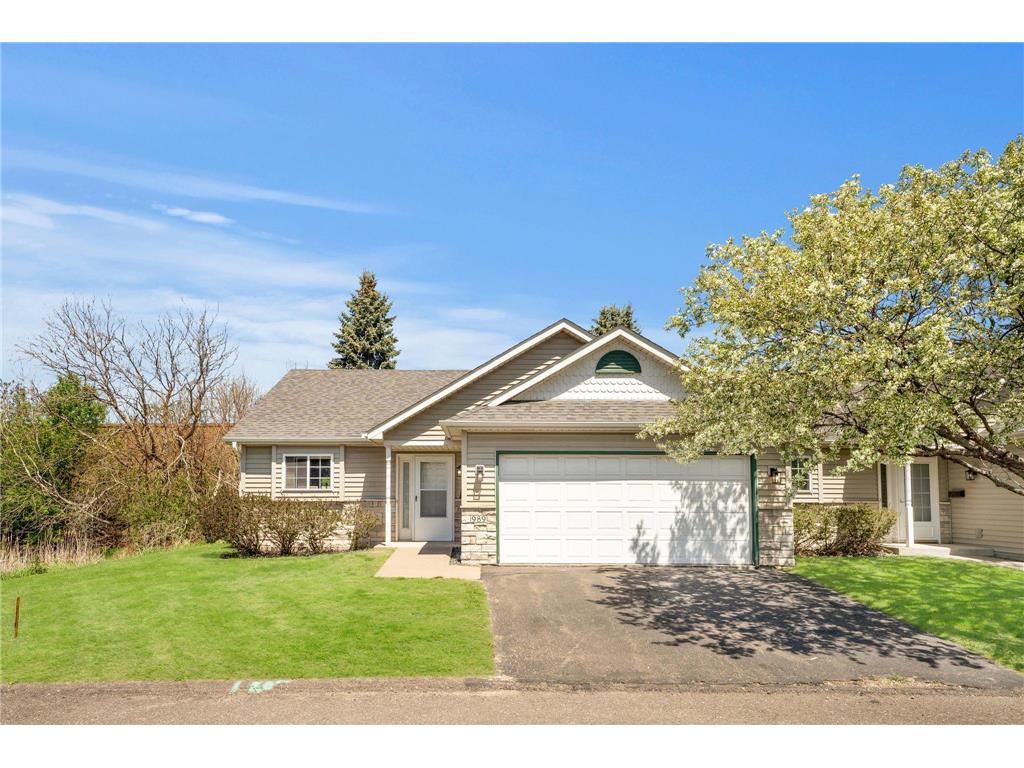 989 County Road D E #- Vadnais Heights MN 55109 6718151 image1