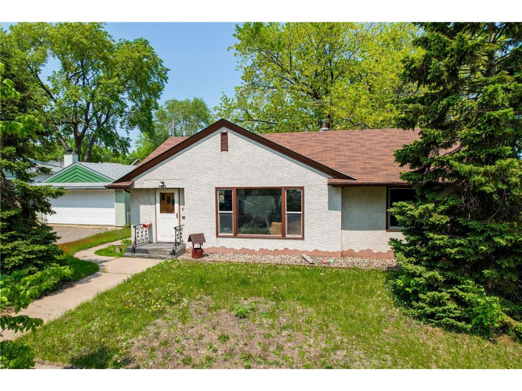 989 Van Buren Avenue Saint Paul MN 55104 6376953 image1