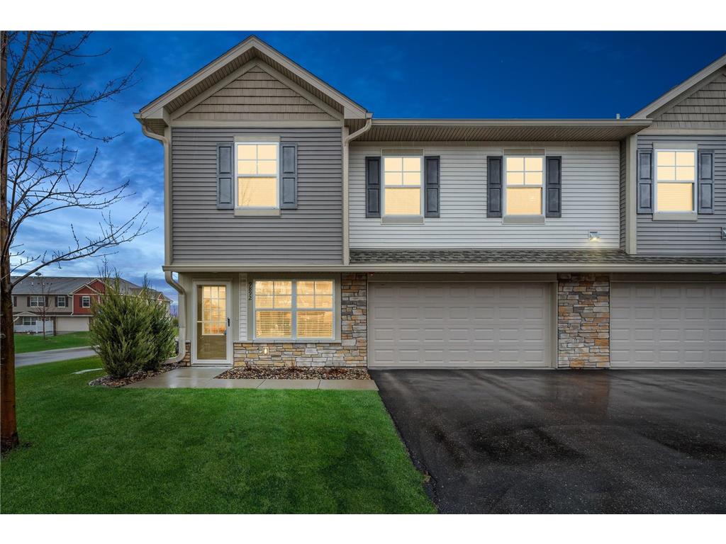 9892 5th Street Lane N, Lake Elmo, MN, 55042 MLS 6345005 Edina Realty