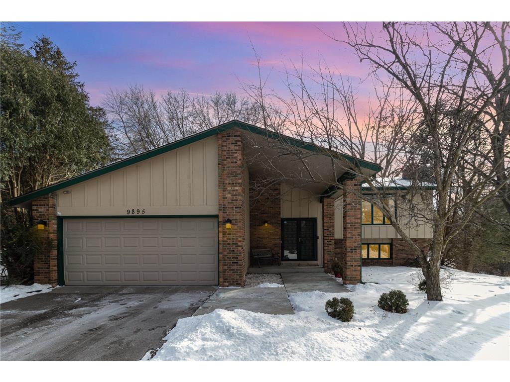9895 Buckingham Drive Eden Prairie MN 55347 - Prairie 6634455 image1