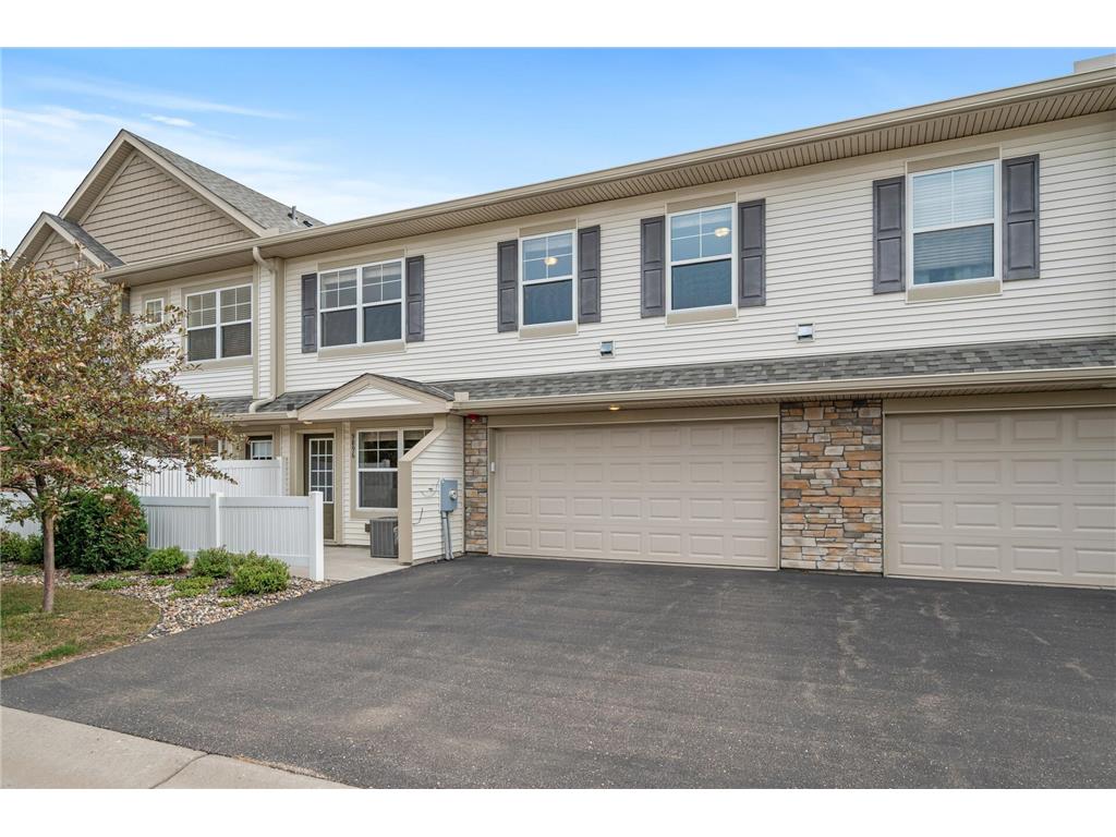 9896 5th Street Lane N Lake Elmo MN 55042 6483969 image1