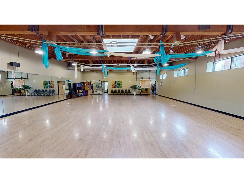 99 Snelling Avenue N Saint Paul MN 55104 6647475 image2