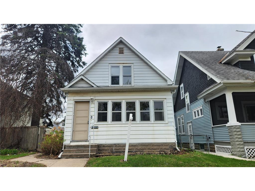 990 3rd Street E Saint Paul MN 55106 6480069 image1