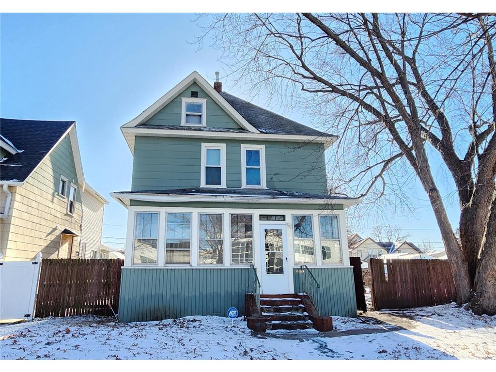 990 Aurora Avenue Saint Paul MN 55104 6479067 image1