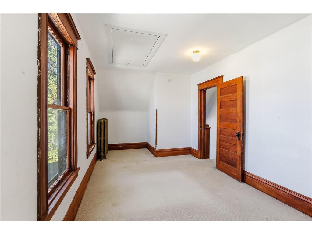 990 Como Place Saint Paul MN 55103 7074602 image11