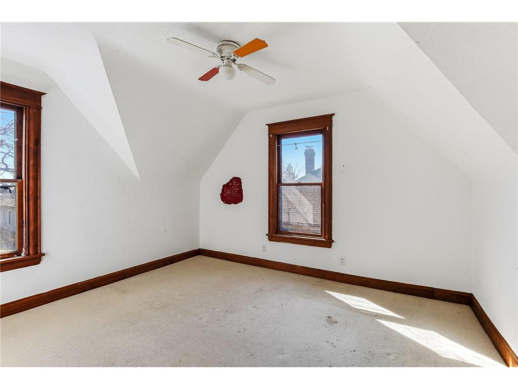 990 Como Place Saint Paul MN 55103 7074602 image12