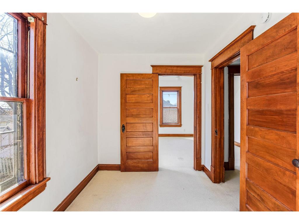 990 Como Place Saint Paul MN 55103 7074602 image14