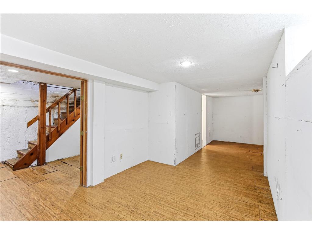 990 Como Place Saint Paul MN 55103 7074602 image16