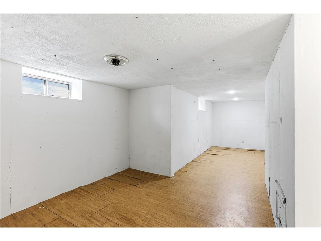 990 Como Place Saint Paul MN 55103 7074602 image17