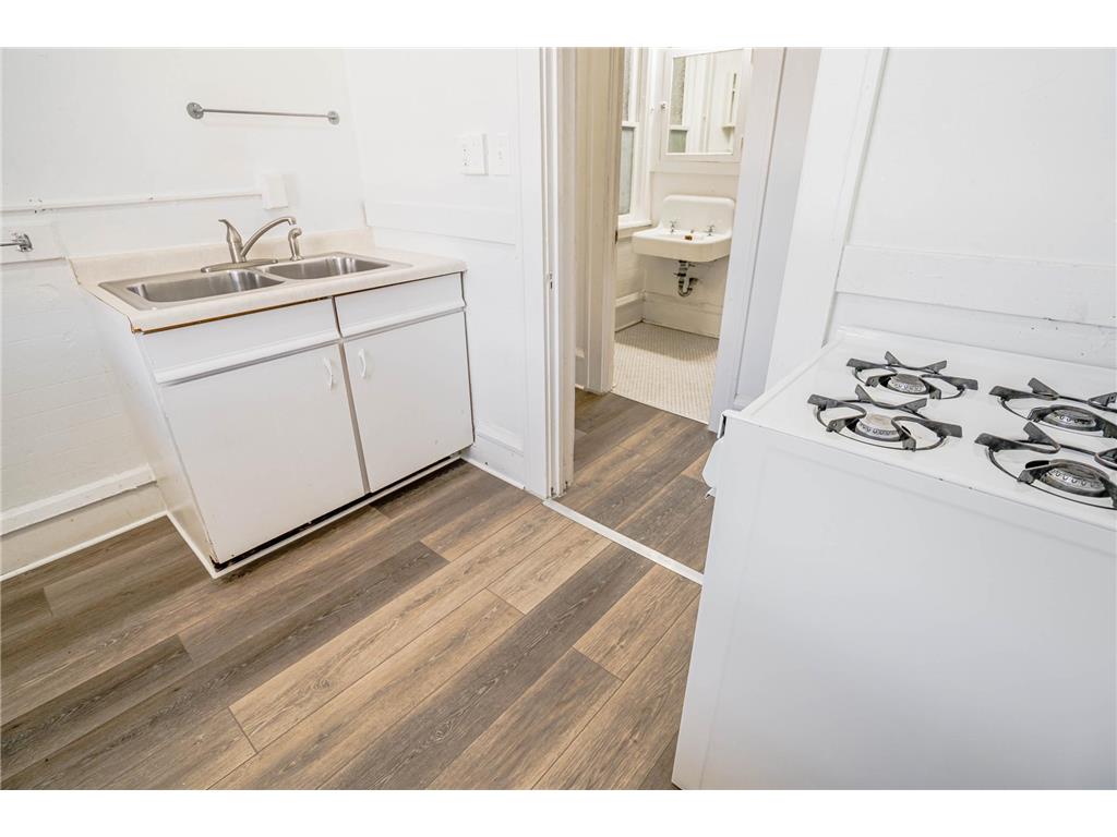 990 Grand Avenue Saint Paul MN 55105 6776665 image21