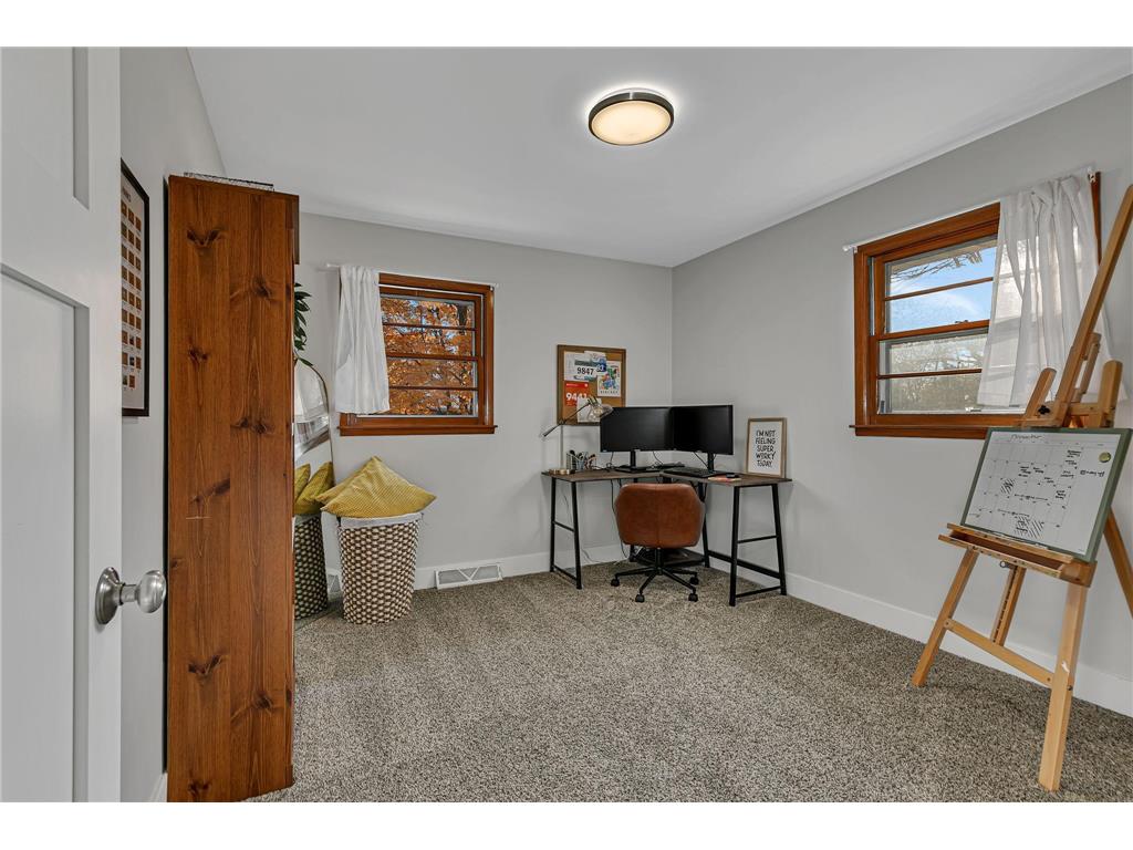 990 Hassan Street SE Hutchinson MN 55350 6810735 image14