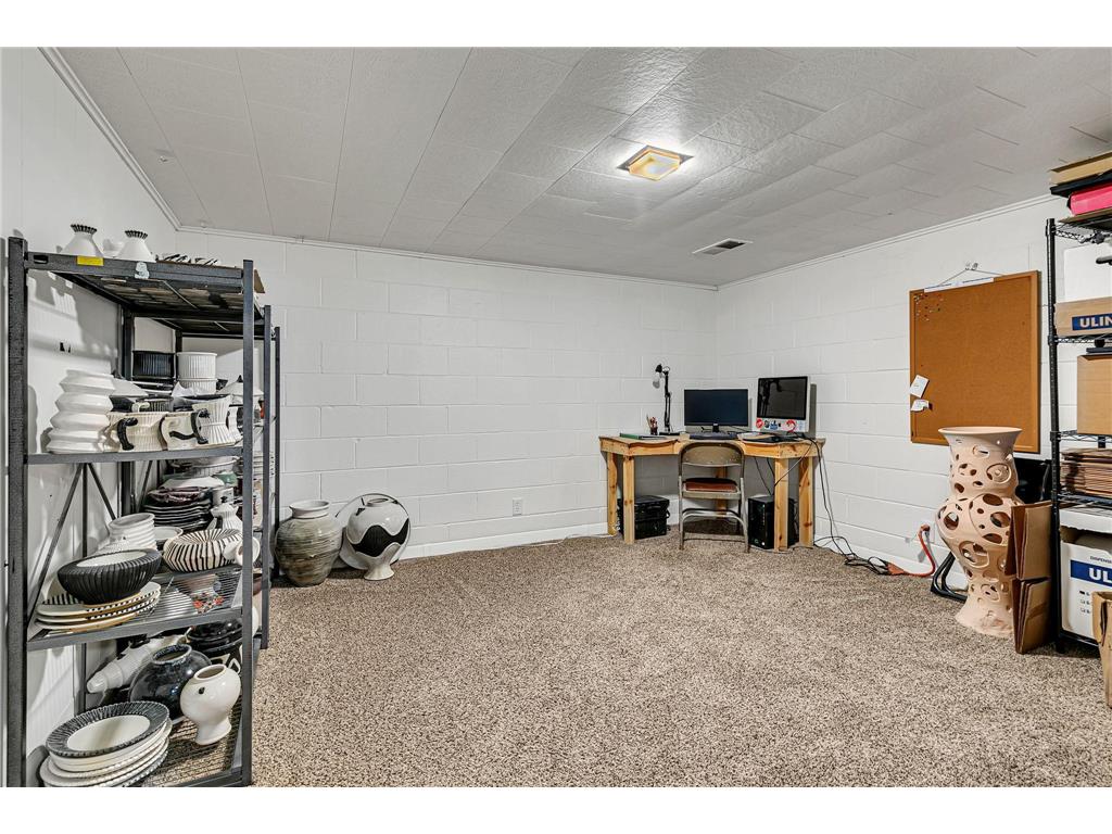 990 Hassan Street SE Hutchinson MN 55350 6810735 image16