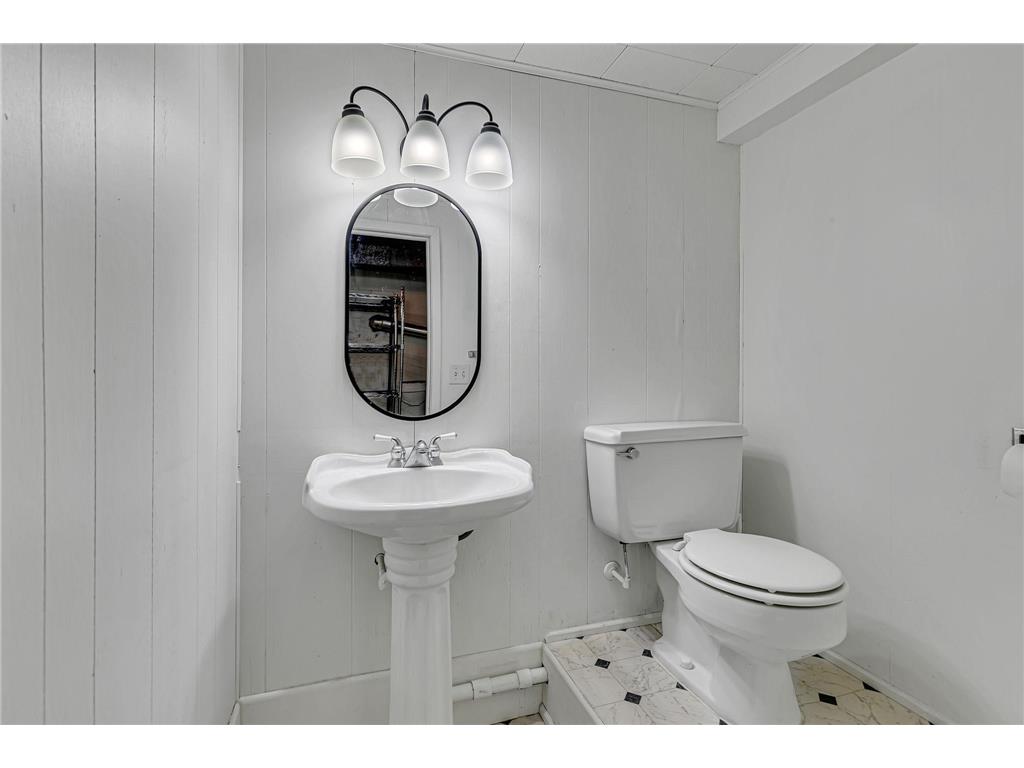 990 Hassan Street SE Hutchinson MN 55350 6810735 image17