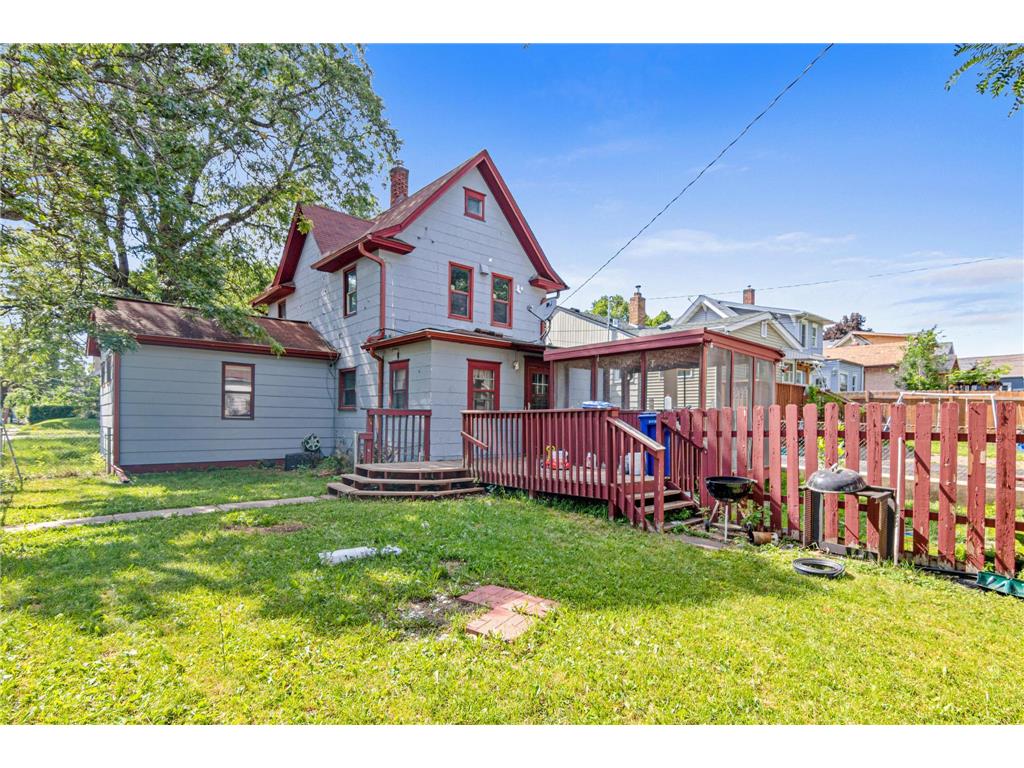 990 Virginia Street Saint Paul MN 55117 6656266 image1