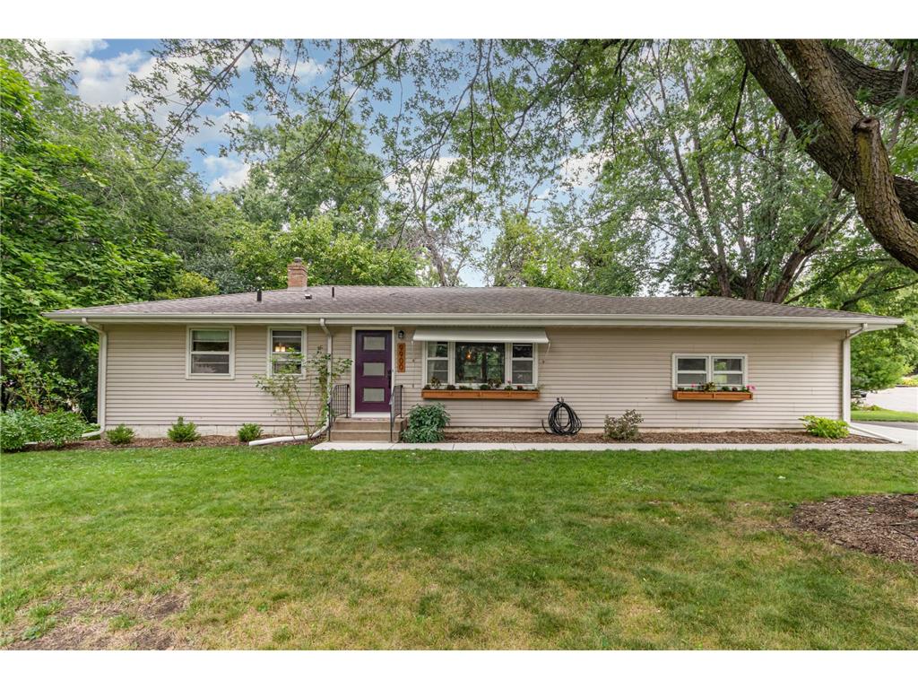 9900 Cedar Lake Road Minnetonka MN 55305 7077174 image1