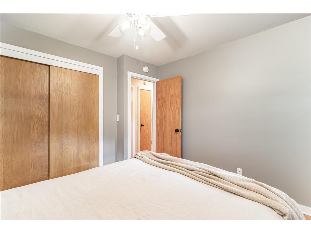 9900 Cedar Lake Road Minnetonka MN 55305 7077174 image14