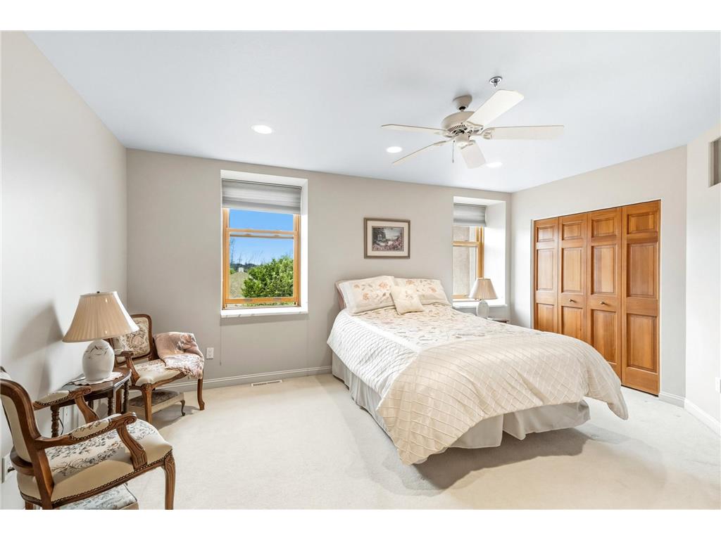 9900 Hudson Boulevard #202 Duluth MN 55808 - St Louis River 7095898 image23