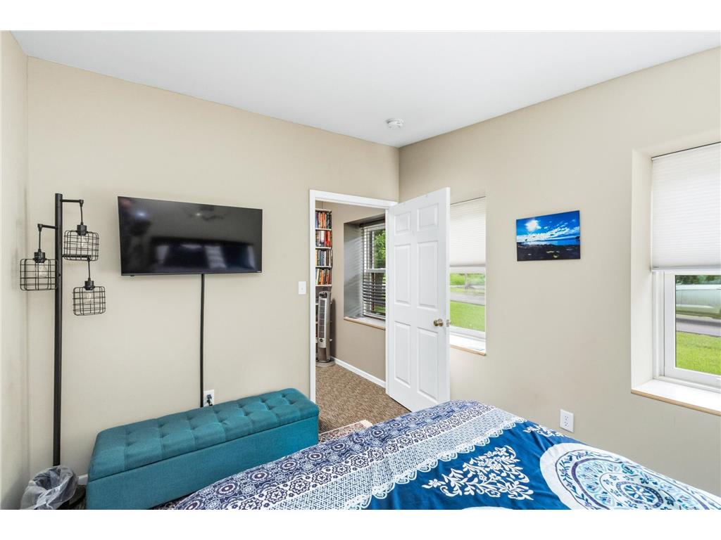 9900 Hudson Boulevard #202 Duluth MN 55808 - St Louis River 7095898 image39