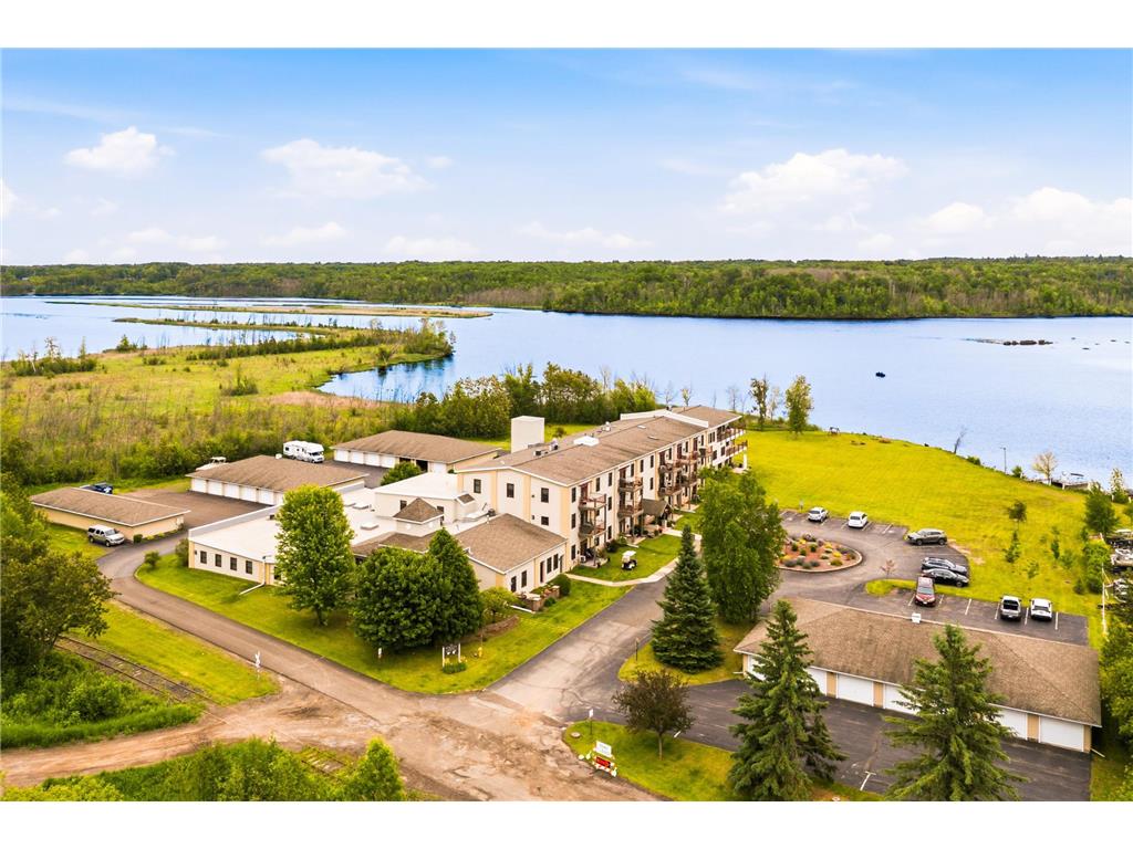 9900 Hudson Boulevard #202 Duluth MN 55808 - St Louis River 7095898 image53