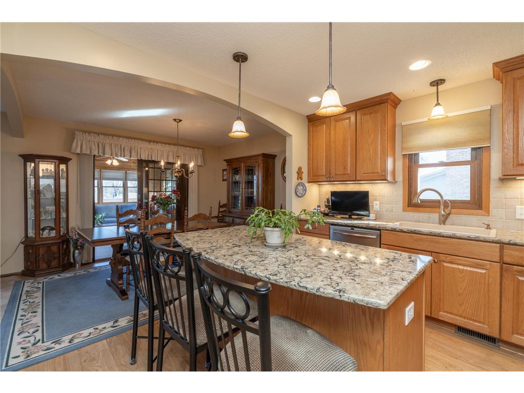9901 Oakland Avenue S Bloomington MN 55420 7038034 image14