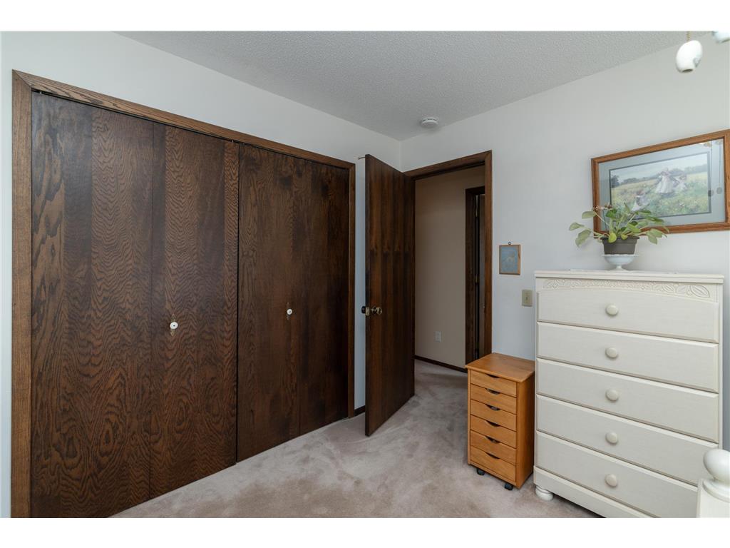 9901 Oakland Avenue S Bloomington MN 55420 7038034 image22