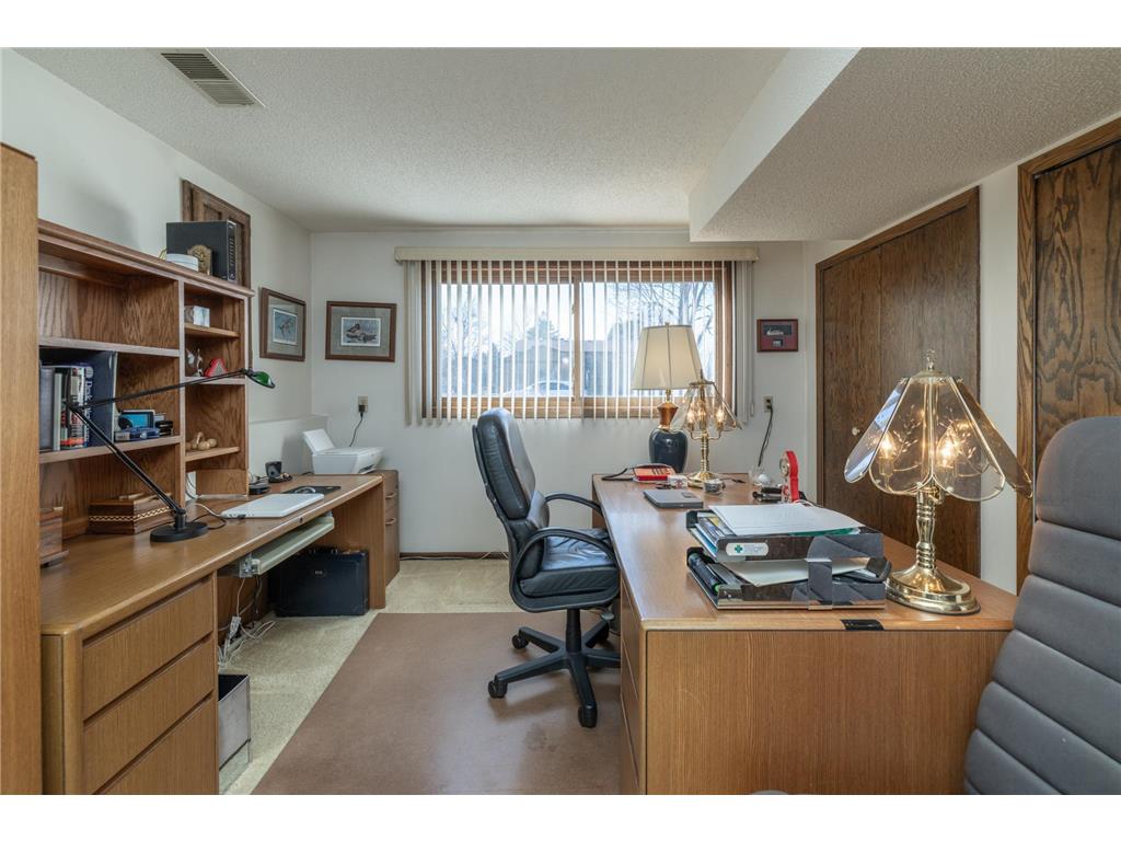 9901 Oakland Avenue S Bloomington MN 55420 7038034 image25