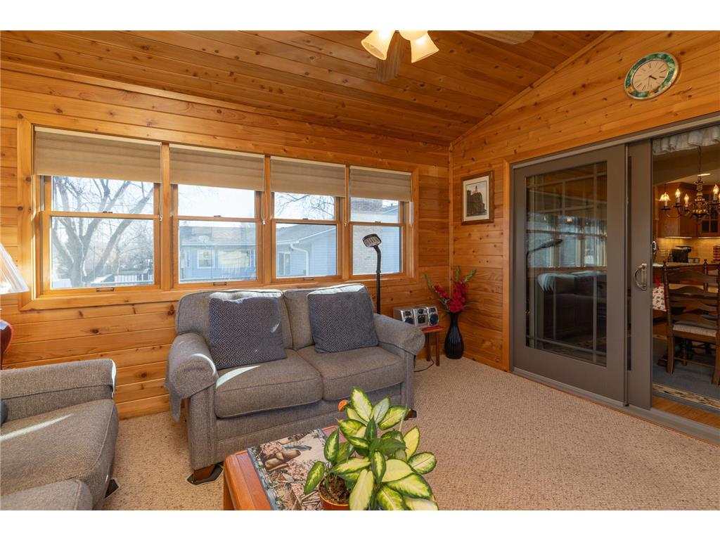9901 Oakland Avenue S Bloomington MN 55420 7038034 image9