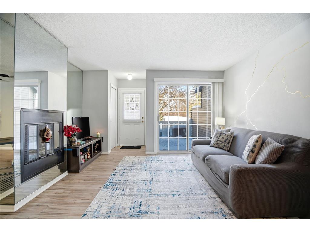 9905 Russell Avenue N #2 Brooklyn Park MN 55444 7038538 image1