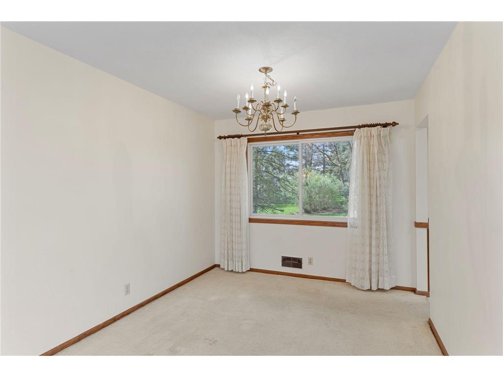 9908 Oxborough Road Bloomington MN 55437 7061101 image10