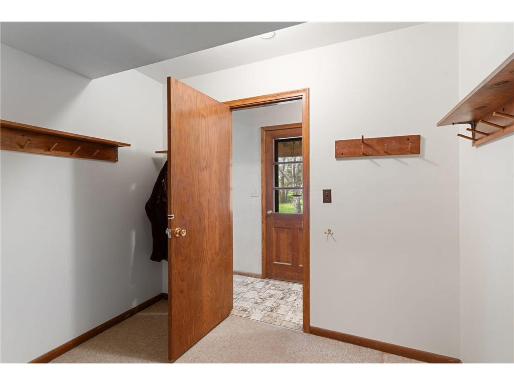 9908 Oxborough Road Bloomington MN 55437 7061101 image19