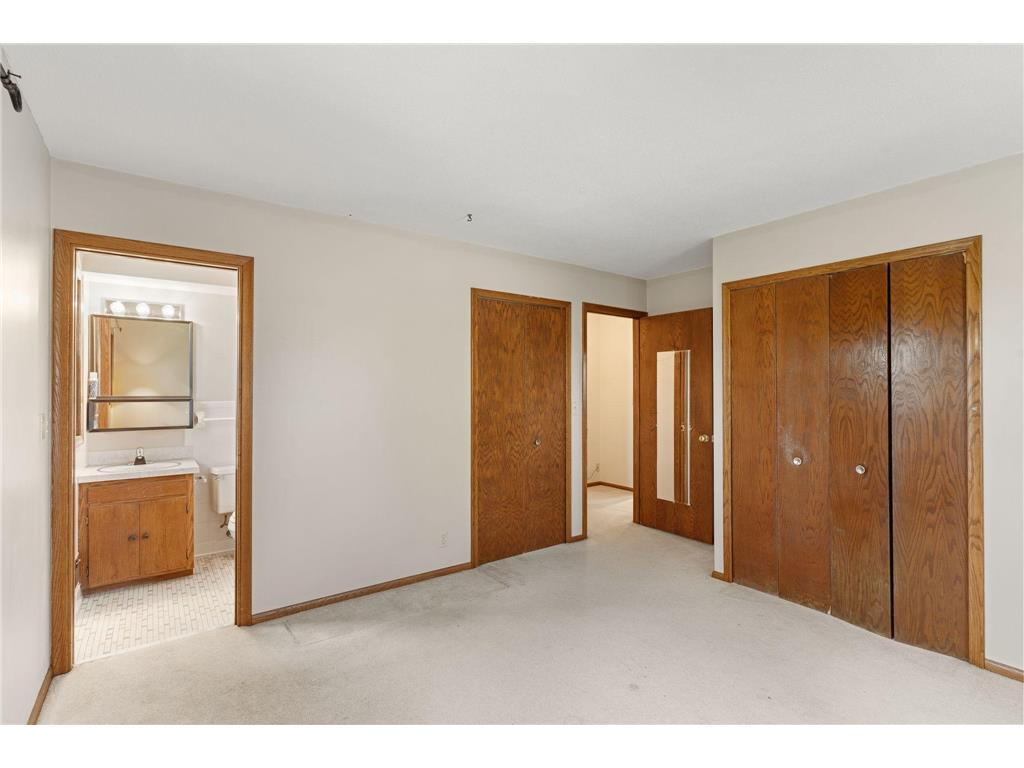9908 Oxborough Road Bloomington MN 55437 7061101 image22