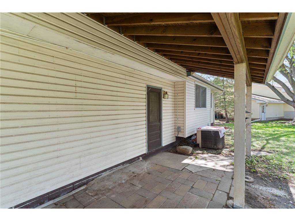 9908 Oxborough Road Bloomington MN 55437 7061101 image33