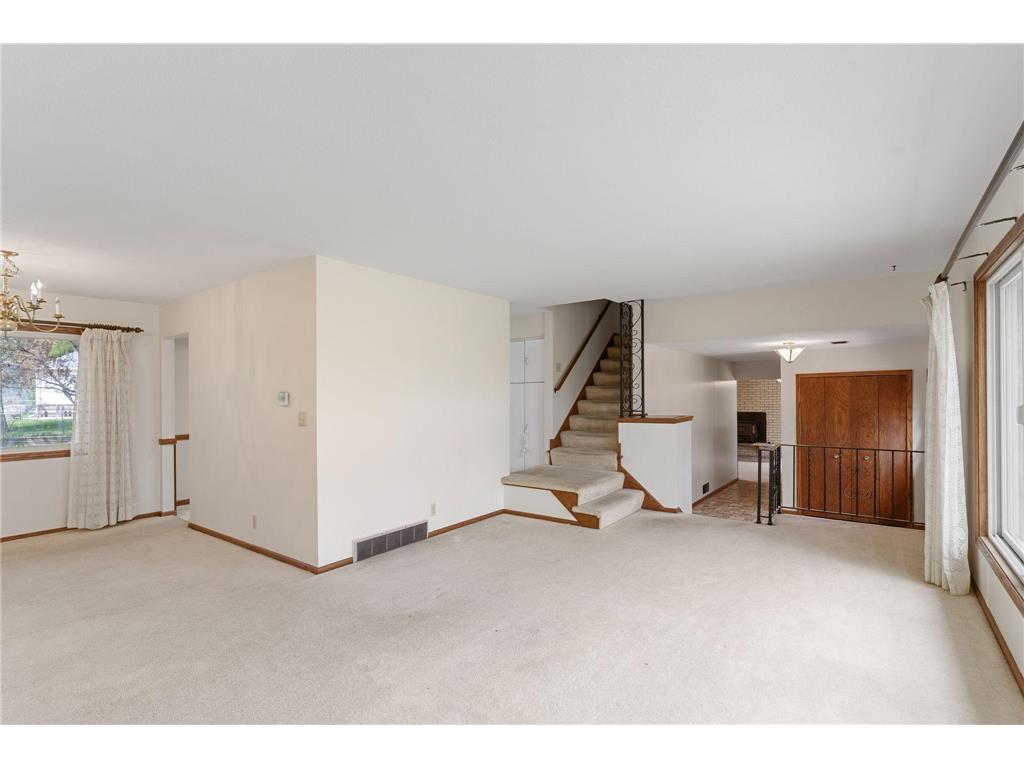 9908 Oxborough Road Bloomington MN 55437 7061101 image7