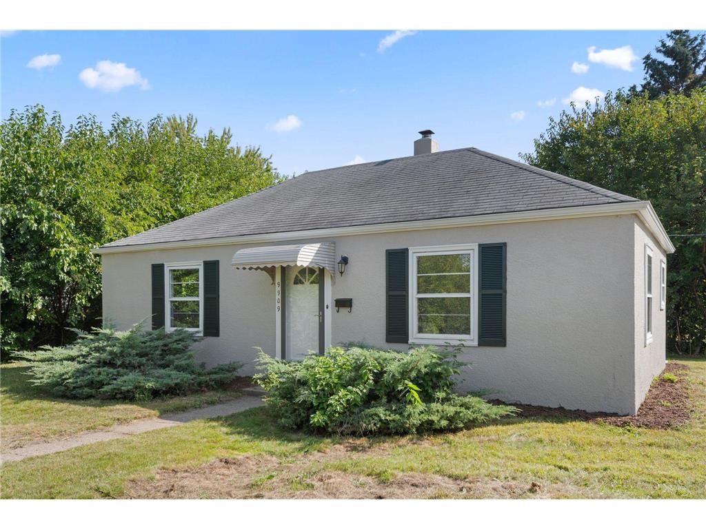 9909 Nicollet Avenue S Bloomington MN 55420 6791084 image1