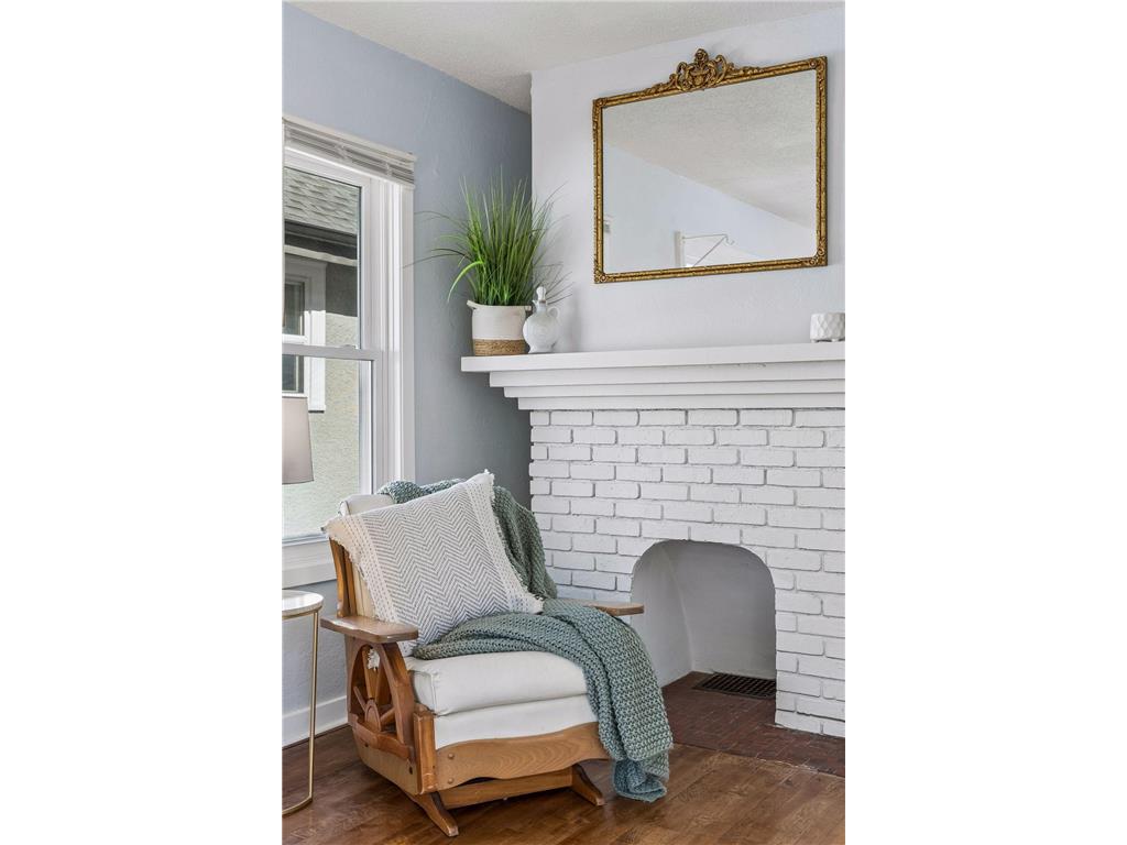 991 Minnehaha Avenue W Saint Paul MN 55104 7082282 image12
