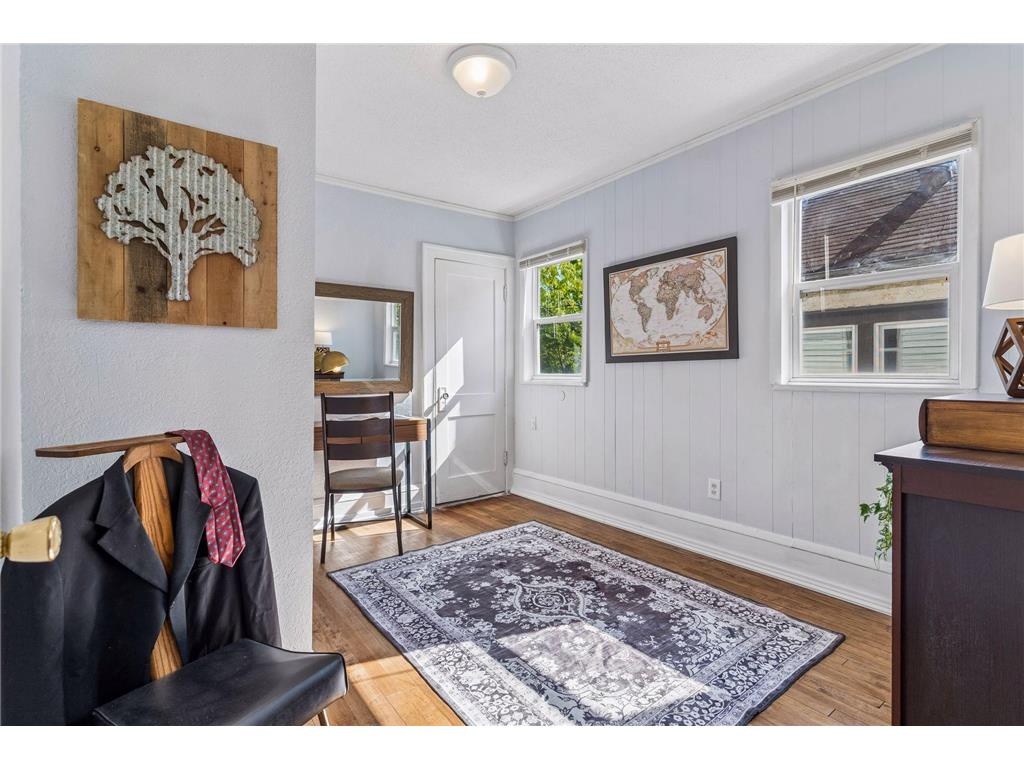 991 Minnehaha Avenue W Saint Paul MN 55104 7082282 image22