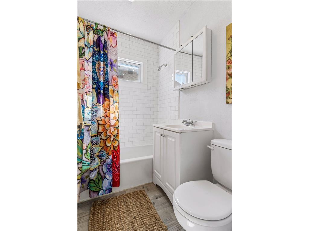 991 Minnehaha Avenue W Saint Paul MN 55104 7082282 image24