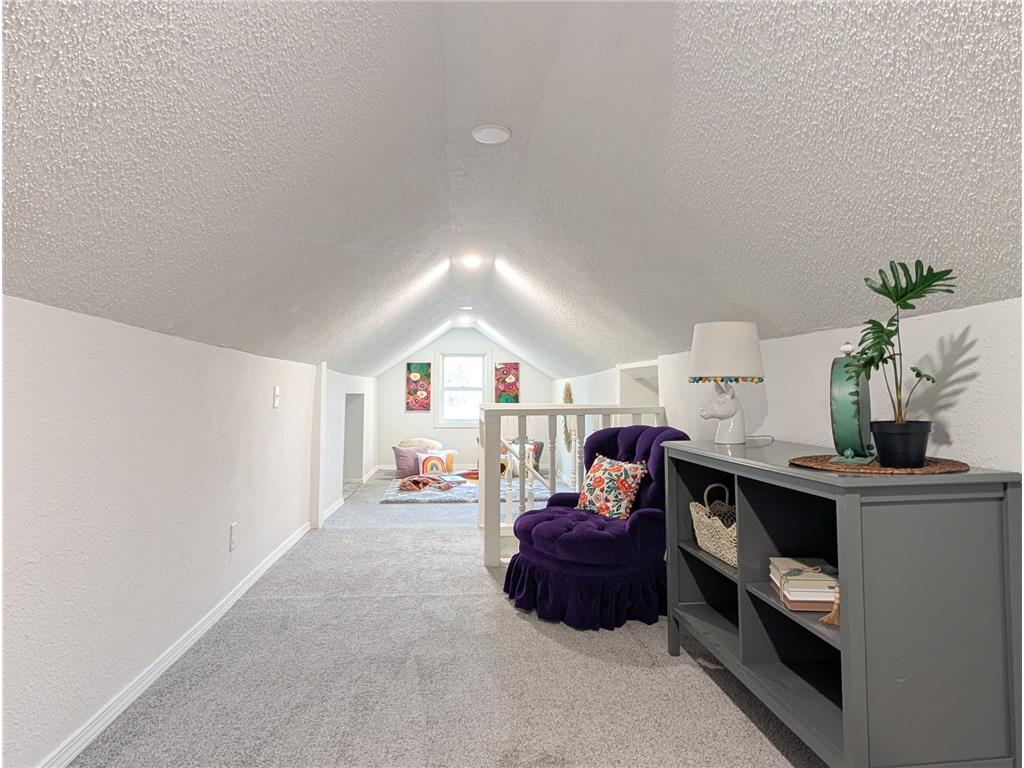 991 Minnehaha Avenue W Saint Paul MN 55104 7082282 image27