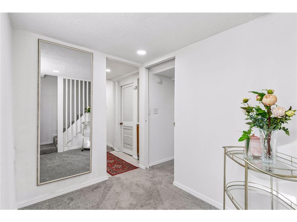 991 Minnehaha Avenue W Saint Paul MN 55104 7082282 image31