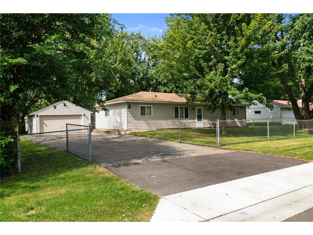 9910 Norway Street NW Coon Rapids MN 55433 6782731 image1
